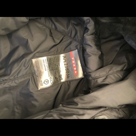 Prada snowsuit - Picture 8 of 9